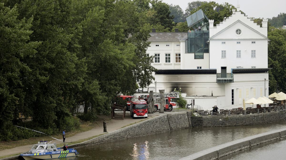 Pražské Museum Kampa, zasažené požárem, se v sobotu opět otevře